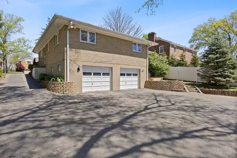 Exterior - 3129 Dickinson Rd, Cincinnati, OH 45211 photo 5 of 9