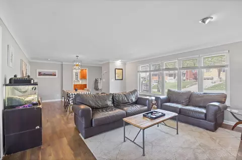 Living - 3129 Dickinson Rd, Cincinnati, OH 45211 photo 2 of 4