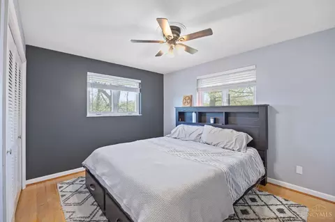 Bedroom - 3129 Dickinson Rd, Cincinnati, OH 45211 photo 1 of 8