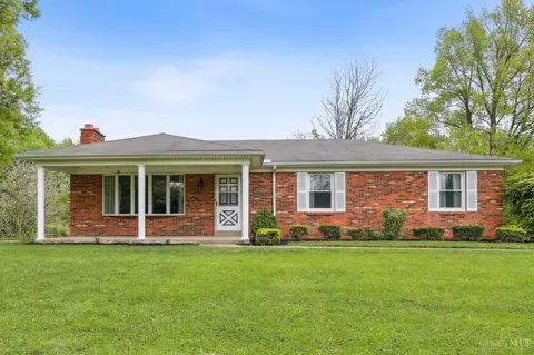 852 Martini Rd, Cincinnati, OH 45233