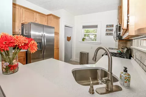 Kitchen - 4533 Orkney Ave, Cincinnati, OH 45209 photo 3 of 4