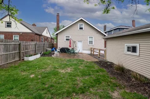 Exterior - 4533 Orkney Ave, Cincinnati, OH 45209 photo 5 of 9