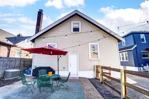 Exterior - 4533 Orkney Ave, Cincinnati, OH 45209 photo 6 of 9