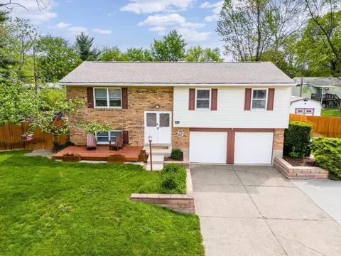1064 Saddleback Dr, Batavia, OH 45103