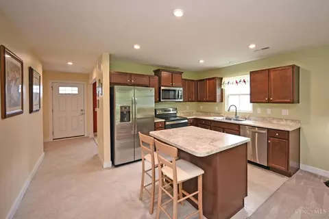 Kitchen - 31 Platform St, Amelia, OH 45102 photo 2 of 3