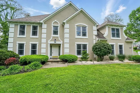 1023 Eversole Rd, Anderson Twp, OH 45230