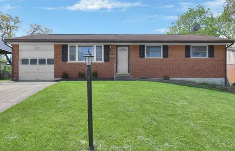987 Glasgow Dr, Forest Park, OH 45240