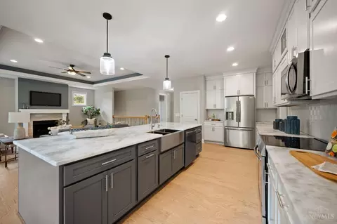 Kitchen - 8641 Doris Pl, Cleves, OH 45002 photo 6 of 6