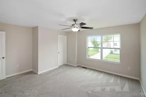 863 Ellery Dr, Cincinnati, OH 45245 photo 18