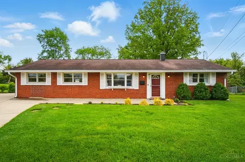 604 Sioux Ct, Milford, OH 45150