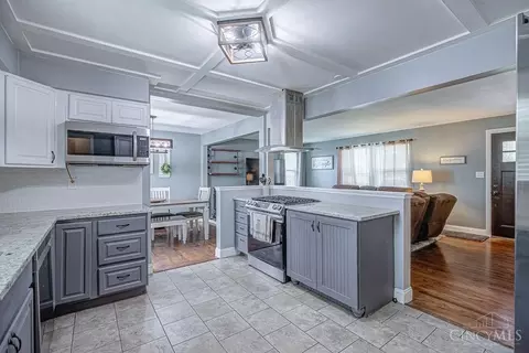 Kitchen - 708 Dair Ave, Harrison, OH 45030 photo 2 of 4