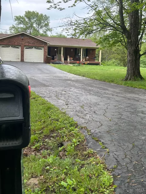 2691 Locustview Rd, Goshen, OH 45122