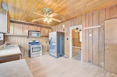 Kitchen - 1610 Minion Ave, Cincinnati, OH 45205 photo 2 of 2