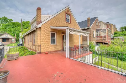 Exterior - 1610 Minion Ave, Cincinnati, OH 45205 photo 6 of 7