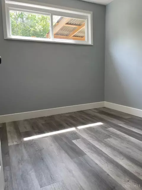 Bedroom - 4240 Fehr Rd, Cincinnati, OH 45238 photo 1 of 7