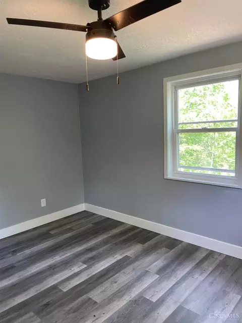 Bedroom - 4240 Fehr Rd, Cincinnati, OH 45238 photo 7 of 7