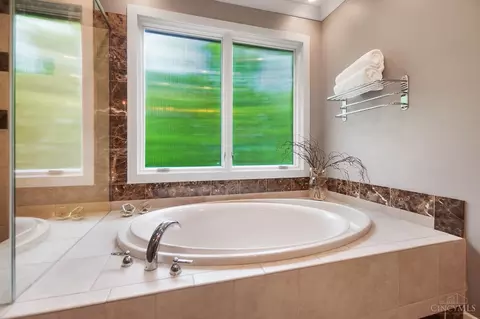 Bath - 11241 Snider Rd, Cincinnati, OH 45249 photo 6 of 14