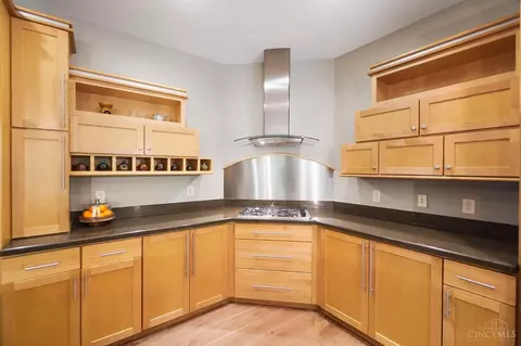 Kitchen - 11241 Snider Rd, Cincinnati, OH 45249 photo 4 of 9