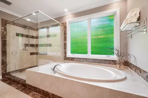 Bath - 11241 Snider Rd, Cincinnati, OH 45249 photo 5 of 14