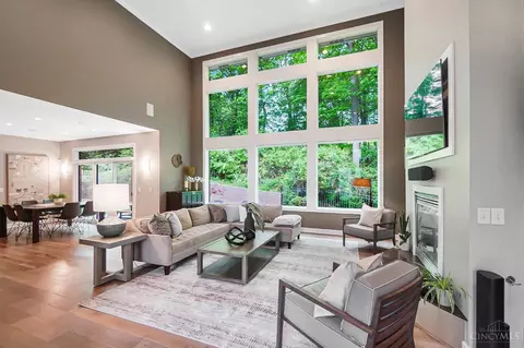 Living - 11241 Snider Rd, Cincinnati, OH 45249 photo 4 of 9