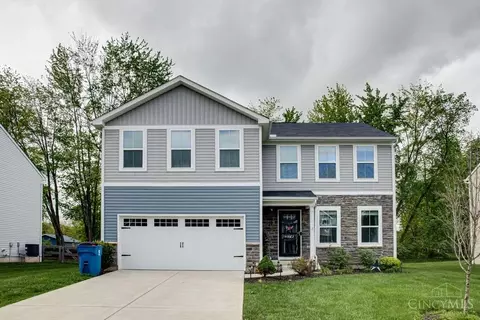 1502 Winwood Dr, Loveland, OH 45140