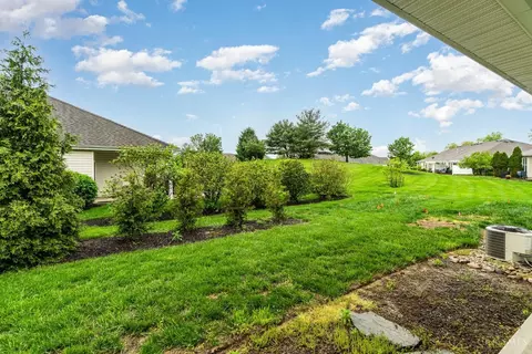 1315 Grovesedge Dr, Hamilton Township, OH 45039 photo 20