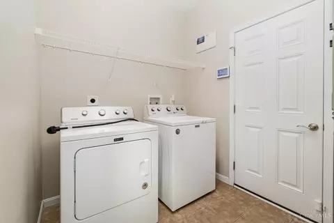 1315 Grovesedge Dr, Hamilton Township, OH 45039 photo 10