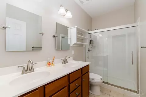 1315 Grovesedge Dr, Hamilton Township, OH 45039 photo 14