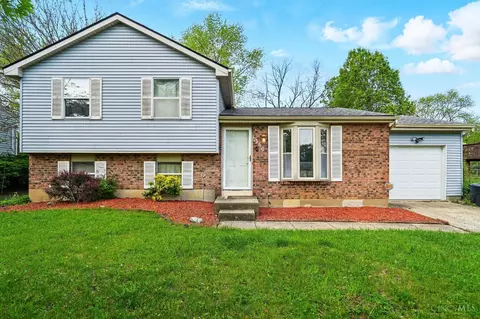 1360 Firethorne Dr, Mason, OH 45040