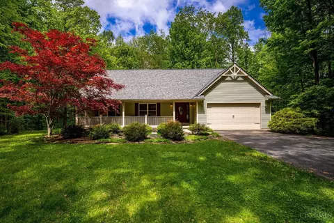 2482 Koehler Dr, New Richmond, OH 45157
