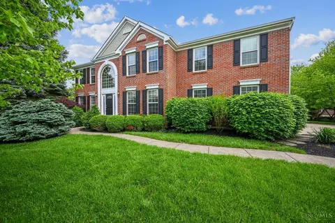 6918 Raceway Ct, Mason, OH 45040
