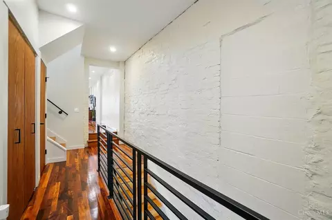 Entry Way - 1428 Main St, Cincinnati, OH 45202 photo 5 of 8
