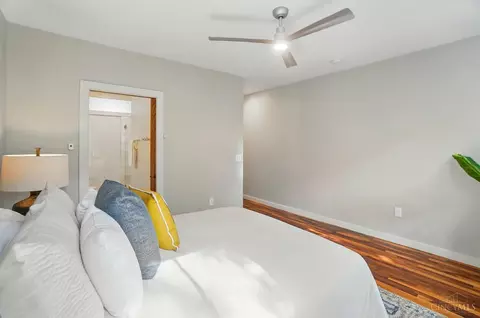 Bedroom - 1428 Main St, Cincinnati, OH 45202 photo 5 of 5