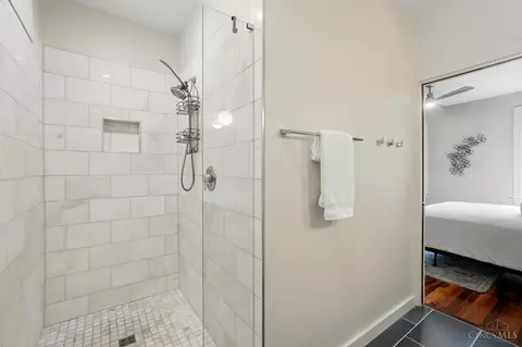 Bath - 1428 Main St, Cincinnati, OH 45202 photo 8 of 8