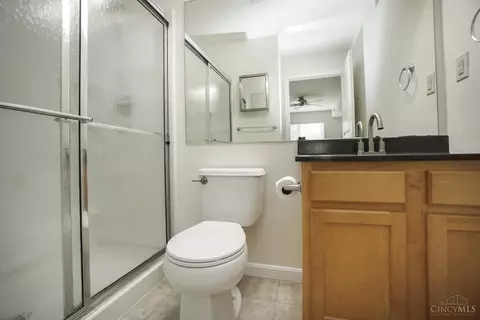 Bath - 1492 Shadowood Trl, Hamilton Township, OH 45039 photo 1 of 2