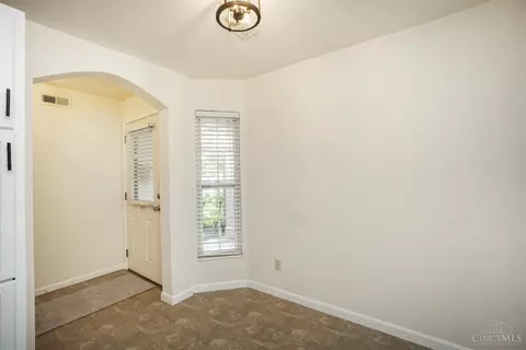 Entry Way - 1492 Shadowood Trl, Hamilton Township, OH 45039 photo 2 of 2