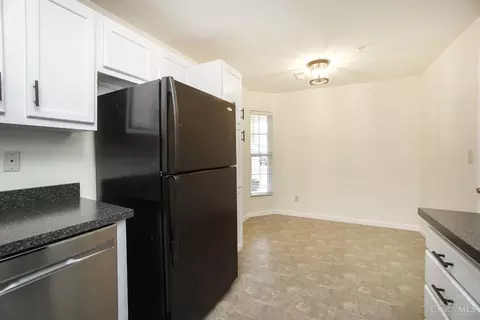 Dining - 1492 Shadowood Trl, Hamilton Township, OH 45039 photo 1 of 3