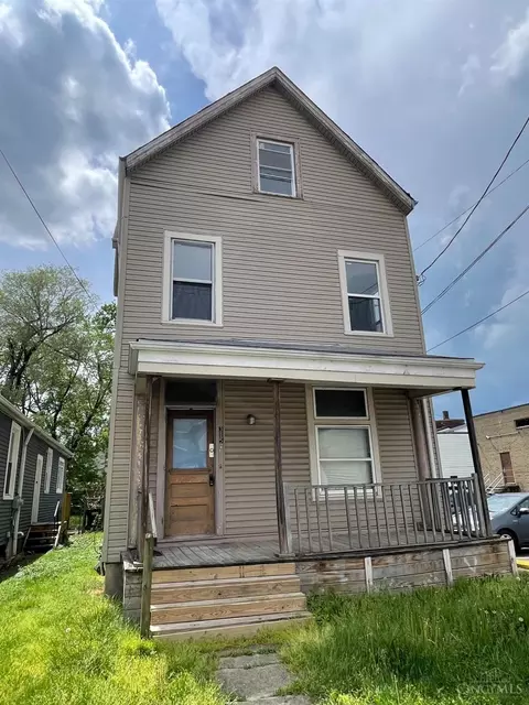 315 Maple St, Elmwood Place, OH 45216