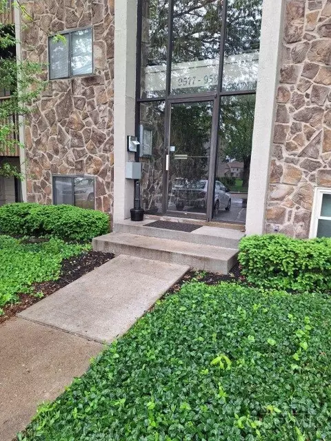 9587 Cornell Ln, West Chester, OH 45011