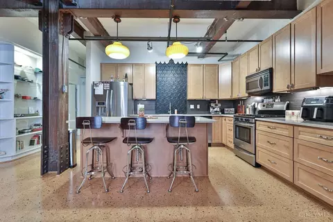 Kitchen - 512 Reading Rd, Cincinnati, OH 45202 photo 2 of 5