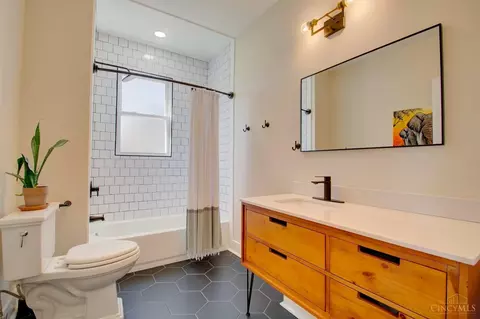 Bath - 3461 Bevis Ave, Cincinnati, OH 45207 photo 1 of 3