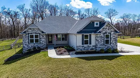 3525 Sunny Acres Dr, Ross Twp, OH 45013