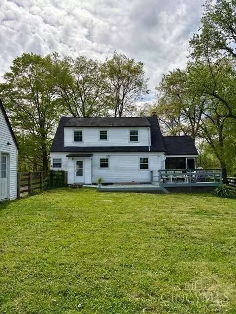 Exterior - 9714 Winton Rd, Cincinnati, OH 45231 photo 6 of 7