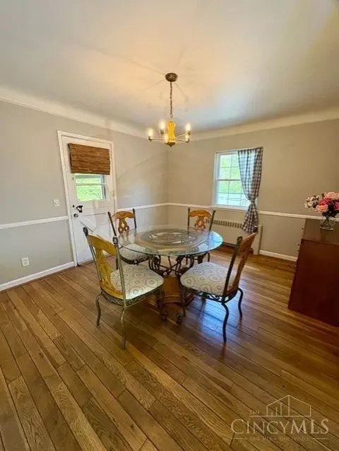 Dining - 9714 Winton Rd, Cincinnati, OH 45231 photo 1 of 2