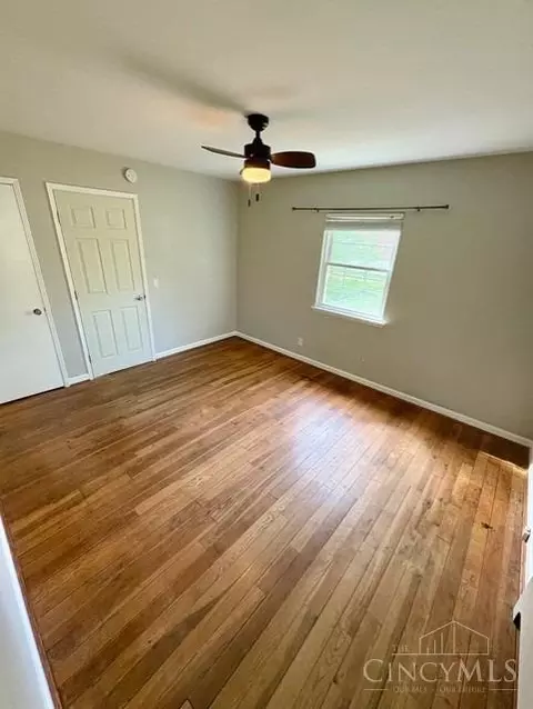 Bedroom - 9714 Winton Rd, Cincinnati, OH 45231 photo 1 of 5