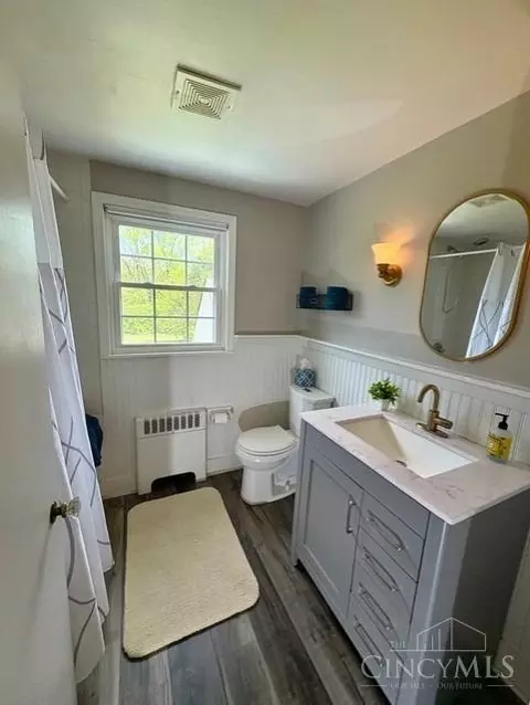 Bath - 9714 Winton Rd, Cincinnati, OH 45231 photo 3 of 4