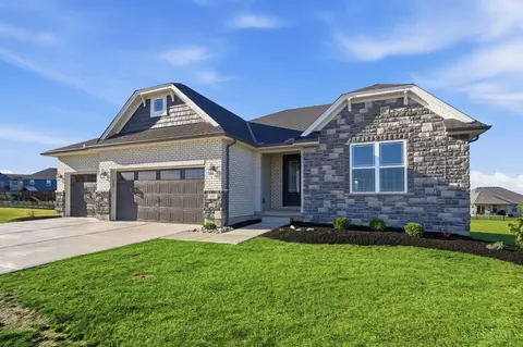 404 David Lee Ct, Monroe, OH 45050 photo 2