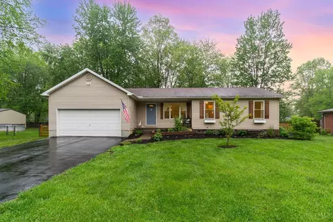 5722 Linda Way Dr, Milford, OH 45150