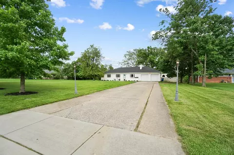 Exterior - 8203 Forest Rd, Cincinnati, OH 45255 photo 15 of 22