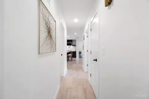 Entry Way - 8203 Forest Rd, Cincinnati, OH 45255 photo 4 of 7